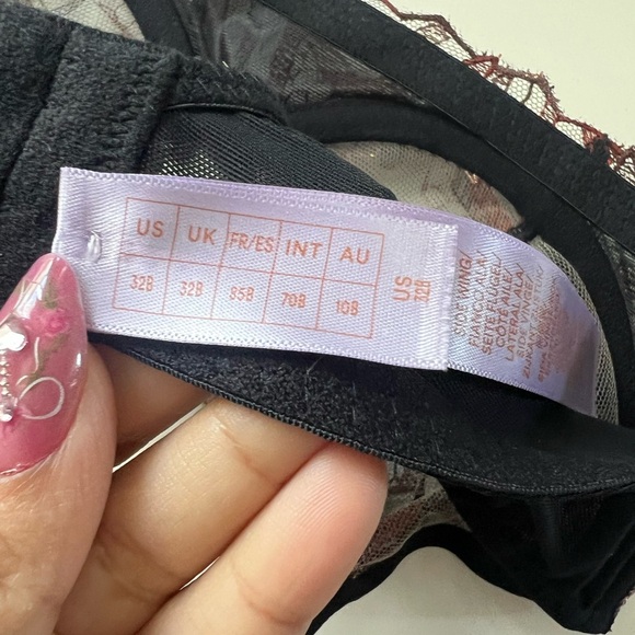 Savage X Fenty Shining Star Embroidered Unlined Demi Bra - Size 32B - Picture 5 of 9